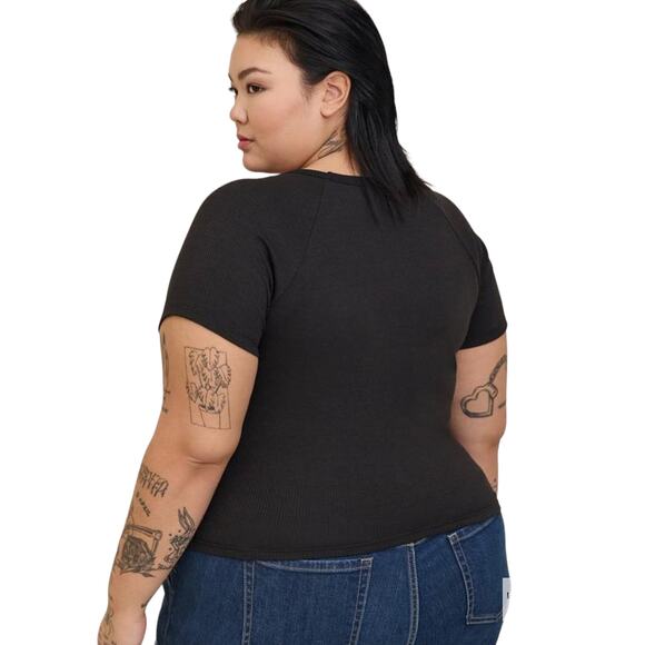 NWT Torrid Rib Crew Neck Raglan Crop Tee Black 5X - Picture 3 of 10